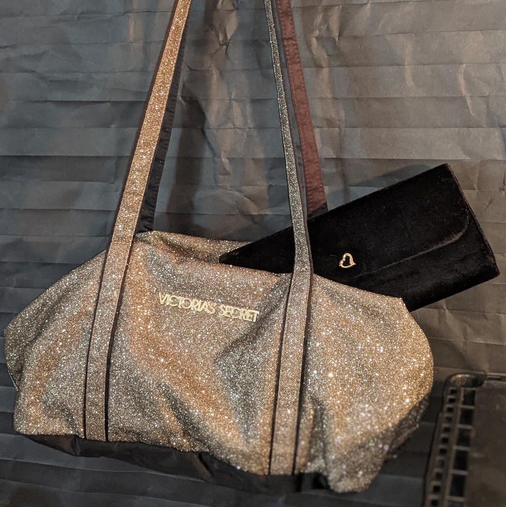 VS tote with Cosmo case